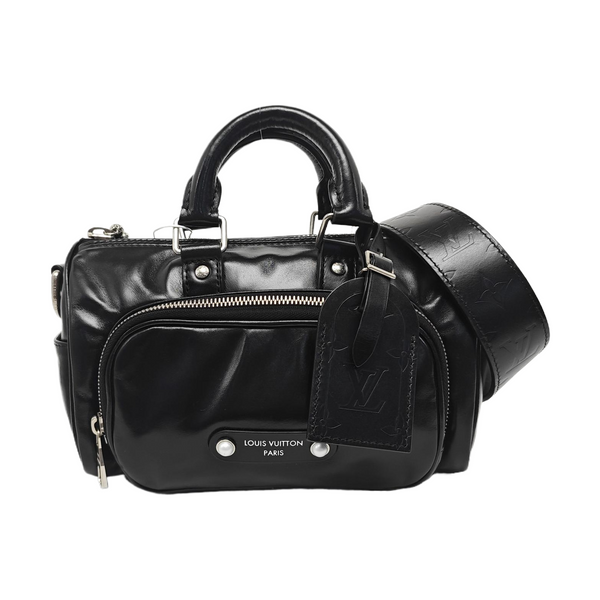 Calfskin Shoulder Bag 25 Black