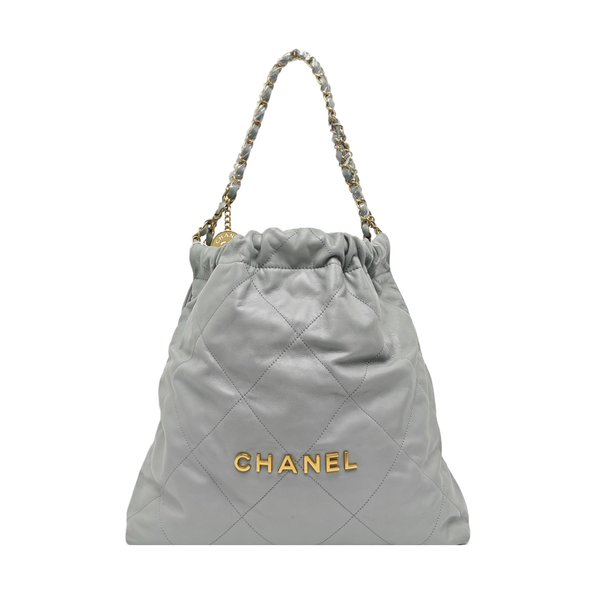 CHANEL 22 Medium Quilted Calfskin Green