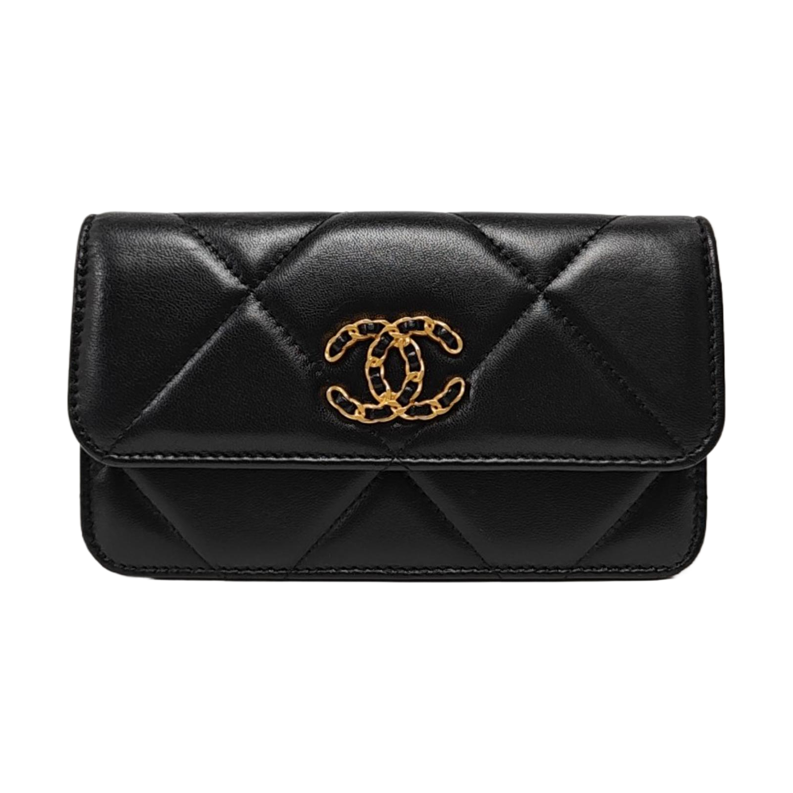 Authenticated pre-owned  CHANEL 19 Quilted Lambskin Black - Belt Bag at Looply