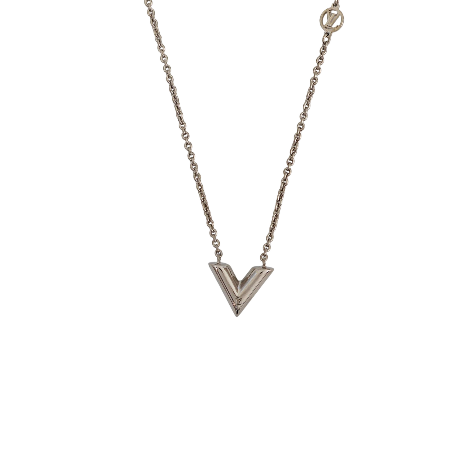 LV &amp; ME Metal Silver Necklace