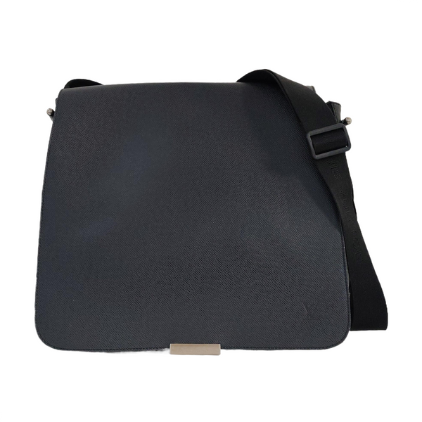 VIKTOR Calfskin Black