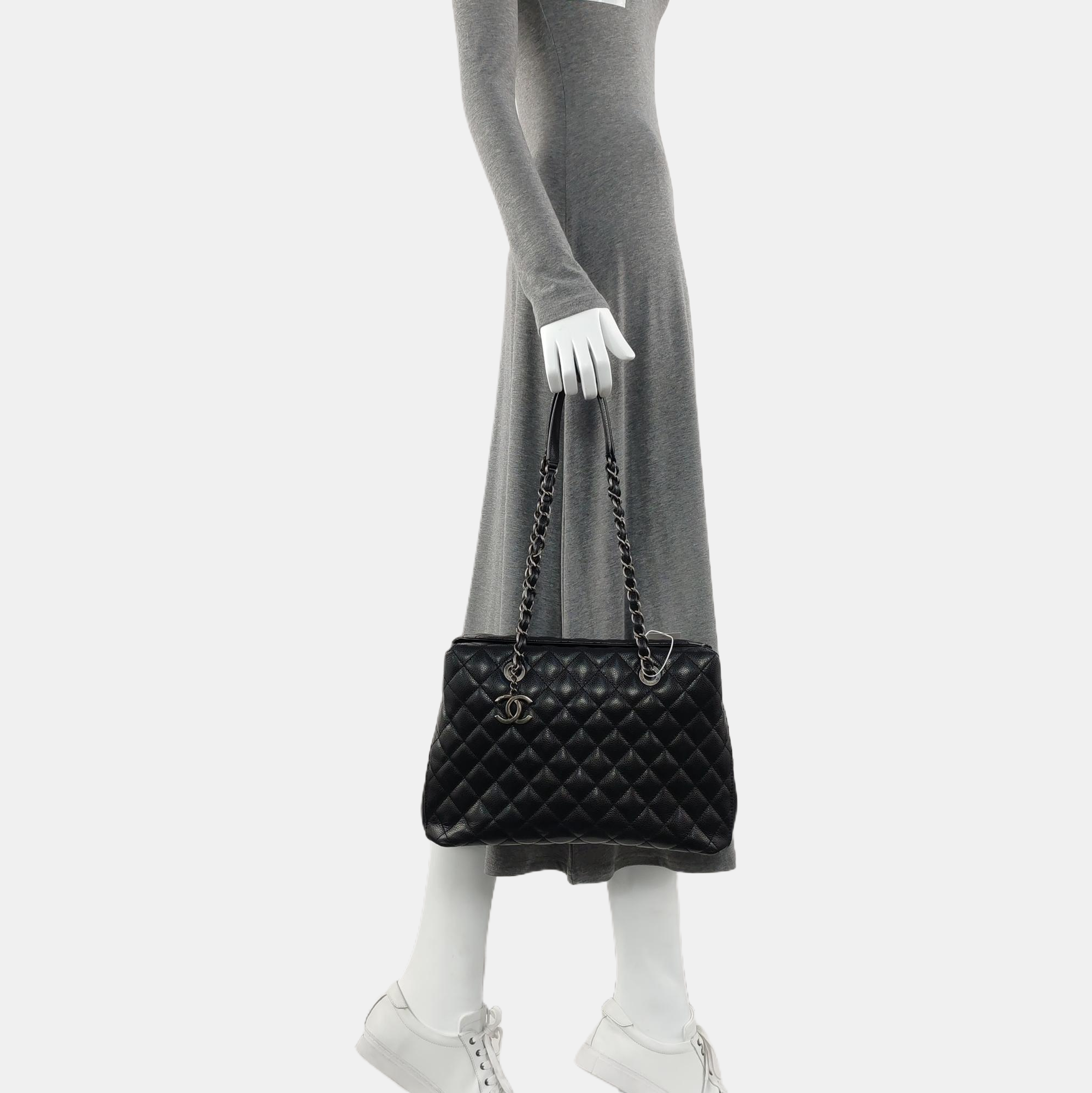 Quilted Calfskin Medium Black