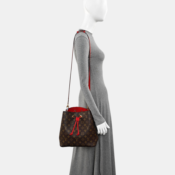 NÉONOÉ MM Monogram Coated Canvas Brown