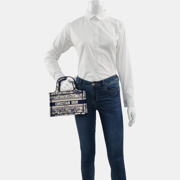 Authenticated pre-owned  Book Tote Mini Fabric Blue - Tote Bag at Looply
