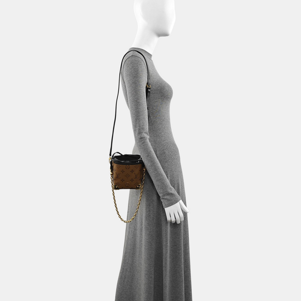 NOÉ PURSE LV CHARMS Monogram Coated Canvas Brown