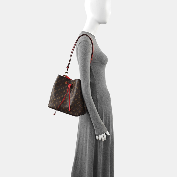 NÉONOÉ MM Monogram Coated Canvas Brown