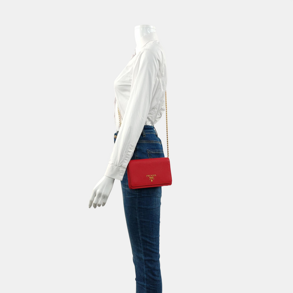 Vitello Move Wallet Saffiano Calfskin Red