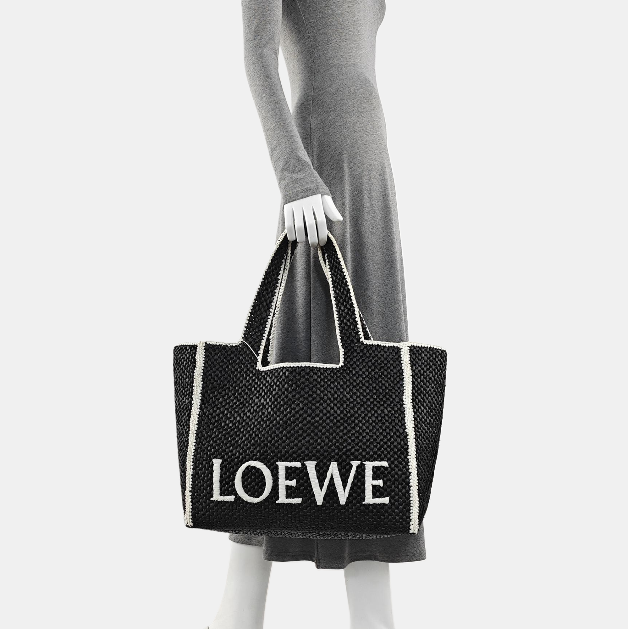 Font Tote Large Straw Black