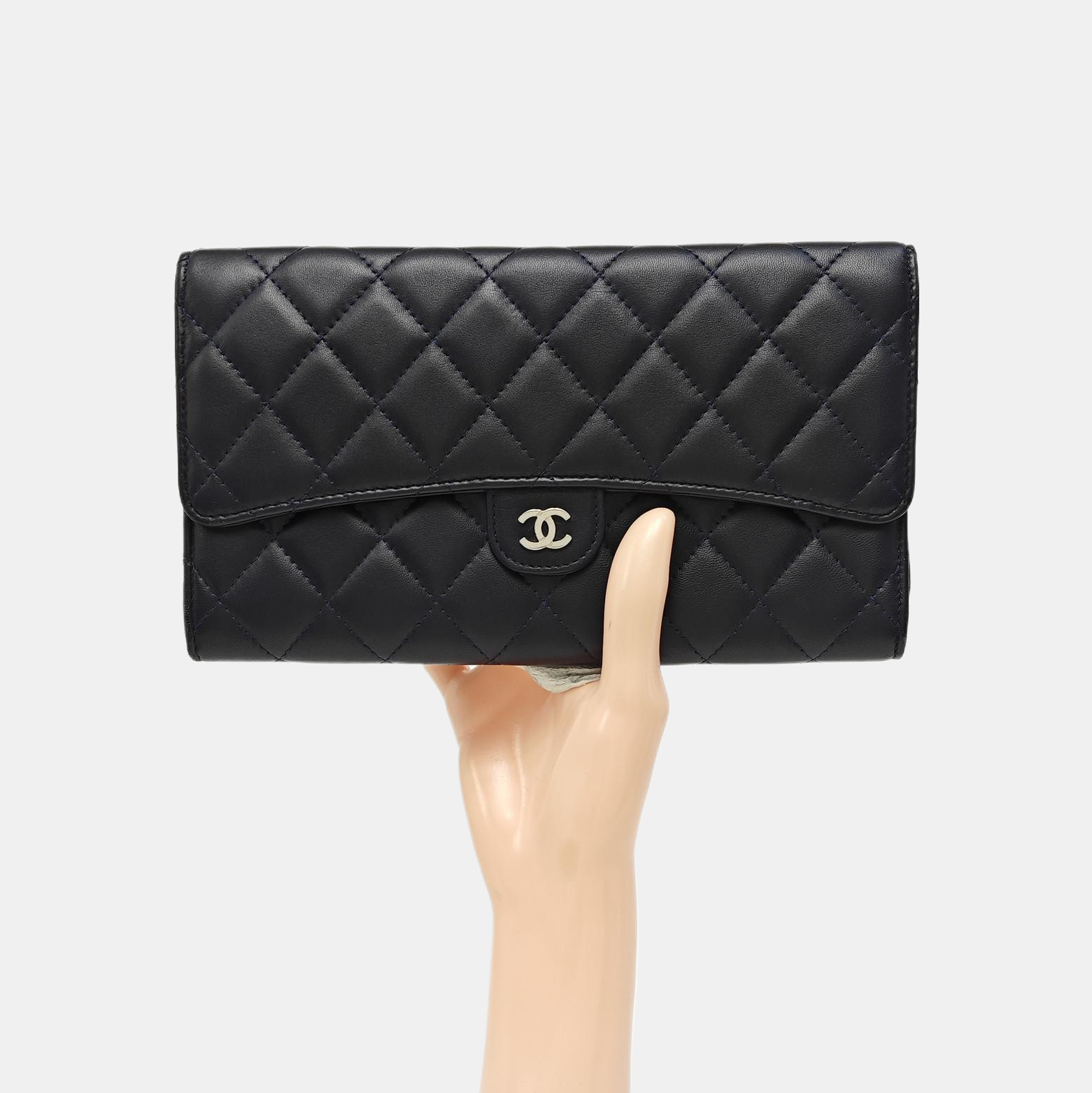 CLASSIC FLAP Mini Quilted Lambskin Blue Wallet