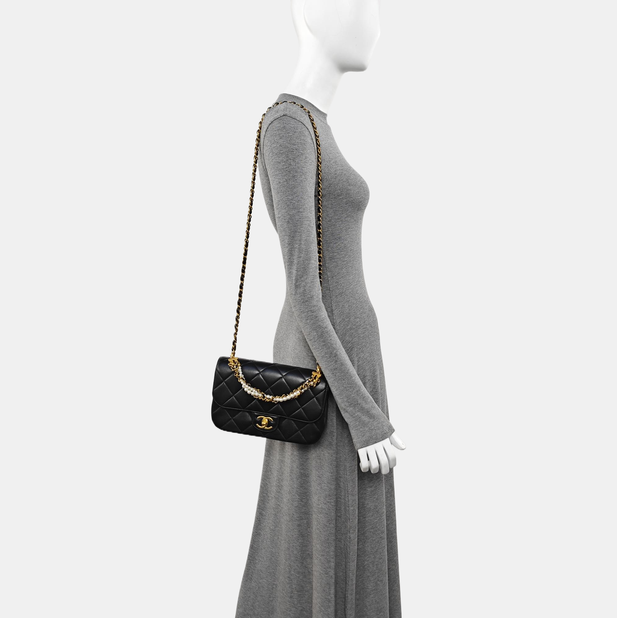Quilted Lambskin Shoulder Bag Black