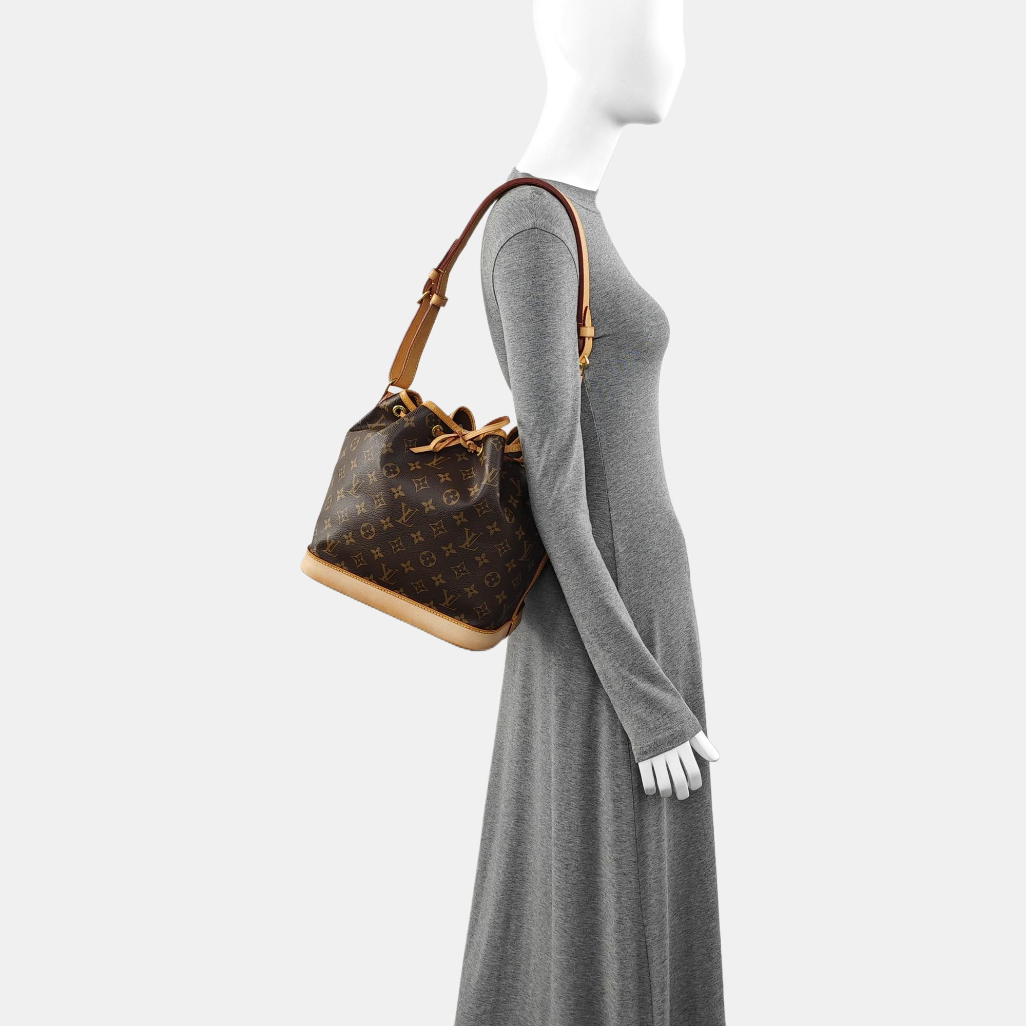 NOÉ MM Monogram Coated Canvas Brown
