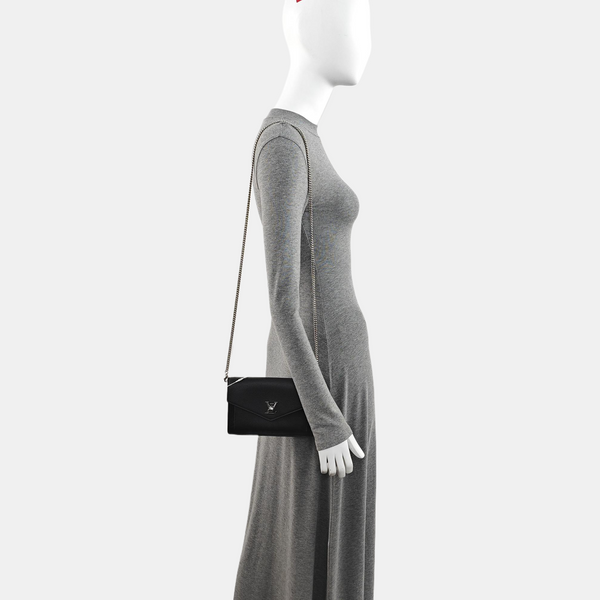 Authenticated pre-owned  LOCKME Calfskin Black - Shoulder Bag at Looply