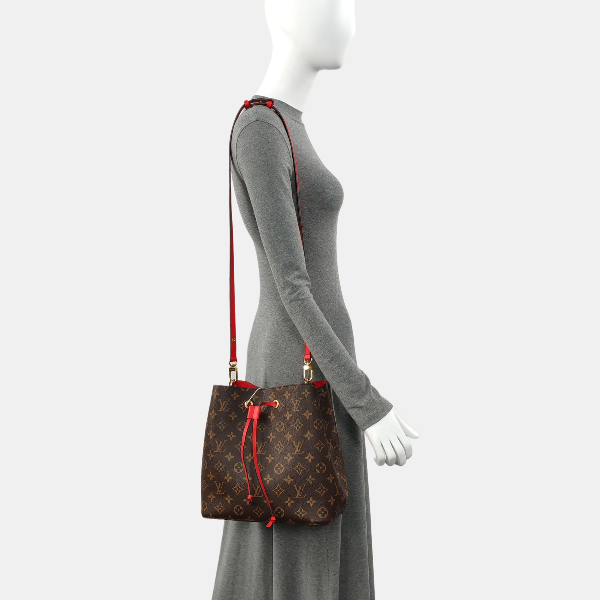 NÉONOÉ MM Monogram Coated Canvas Brown