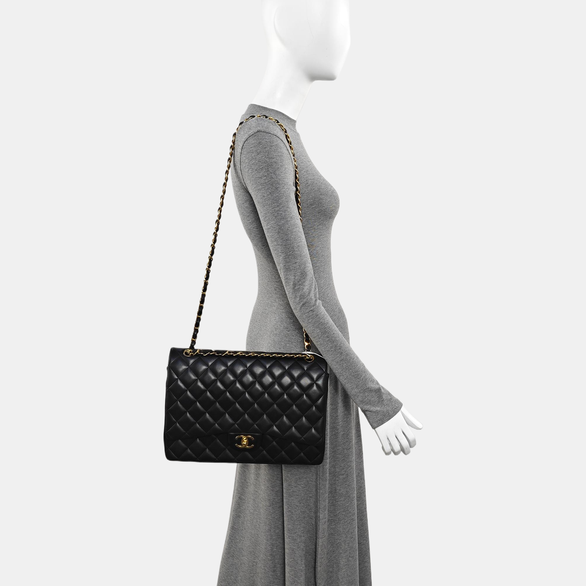 CLASSIC FLAP Maxi Quilted Lambskin Black