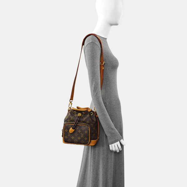 NOÉ PM Monogram Coated Canvas Brown