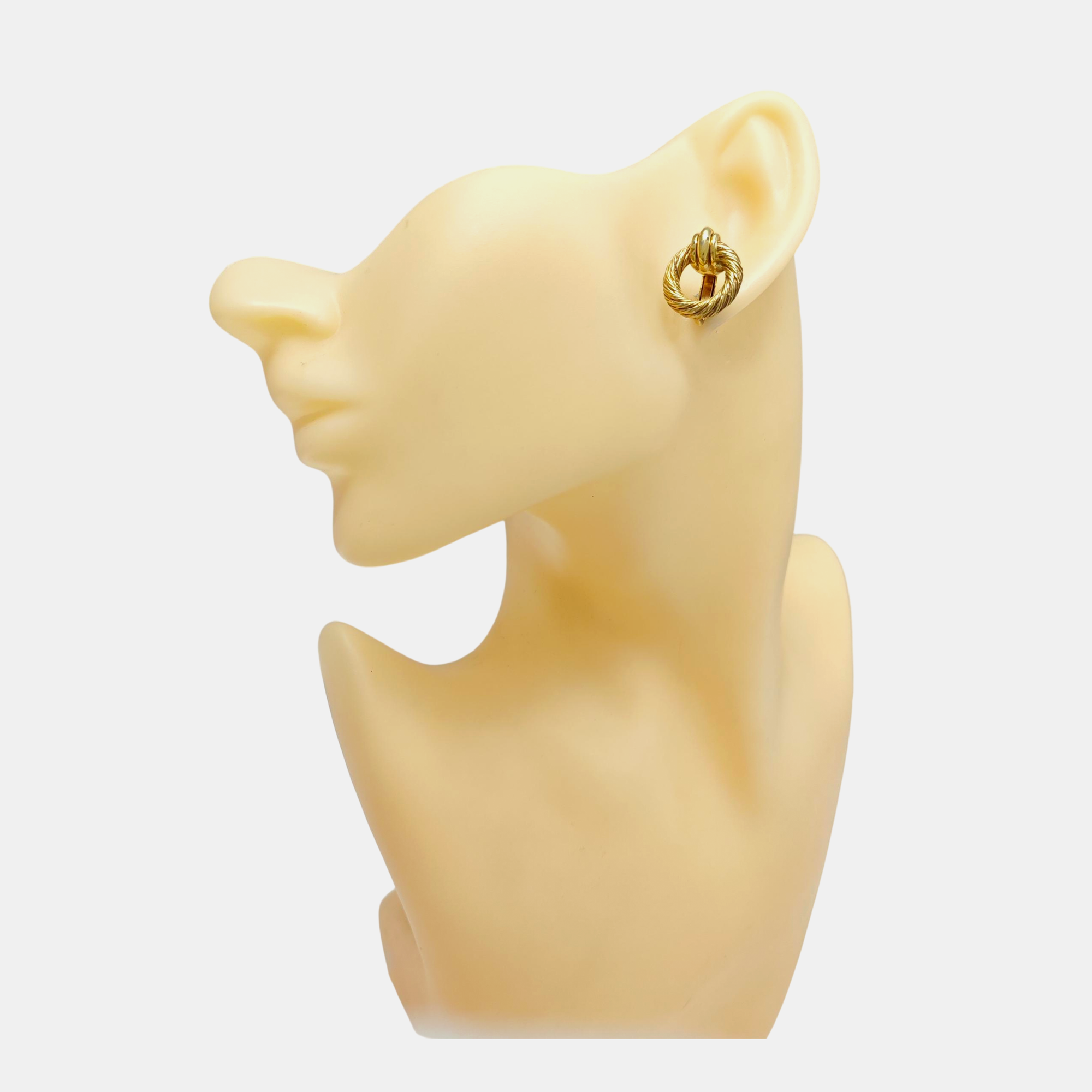 Twist Round Metal Gold Clip On Earrings