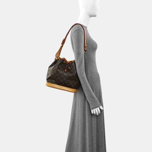 NOÉ MM Monogram Coated Canvas Brown