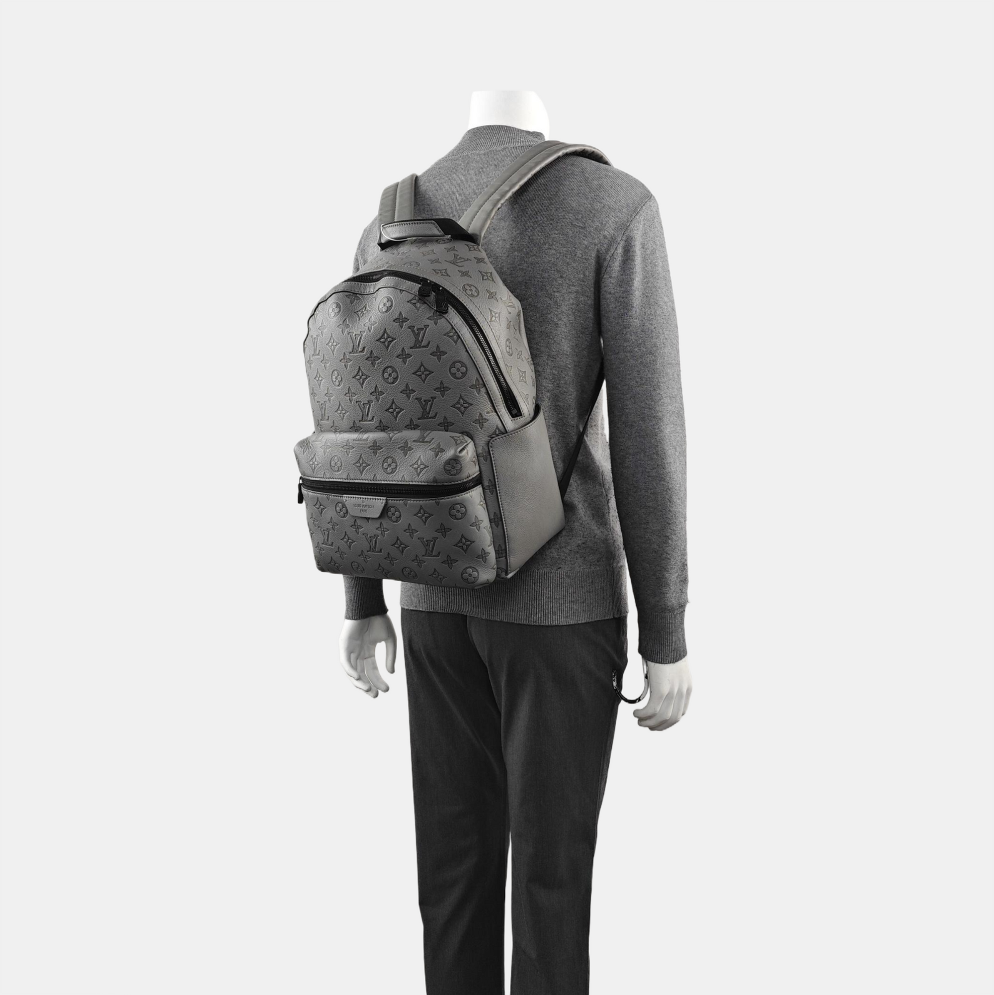 DISCOVERY Monogram Calfskin Gray