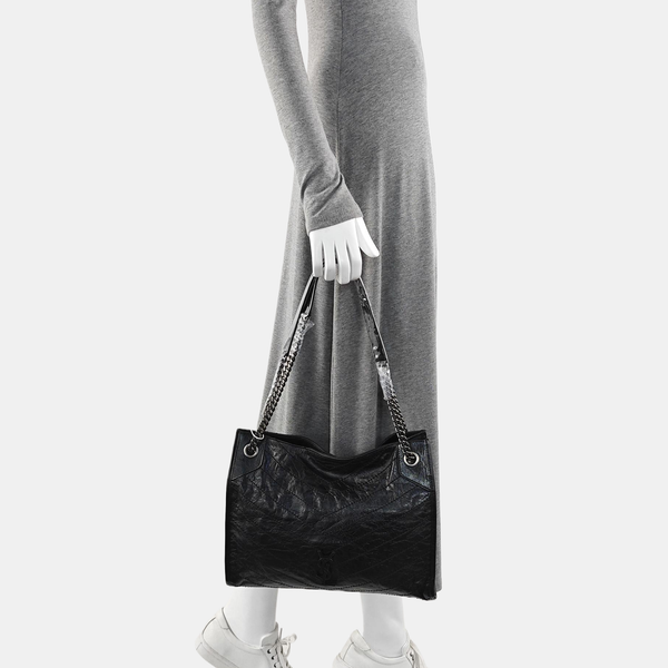 NIKI Medium Chevron Calfskin Black