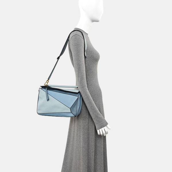 Puzzle Medium Calfskin Blue