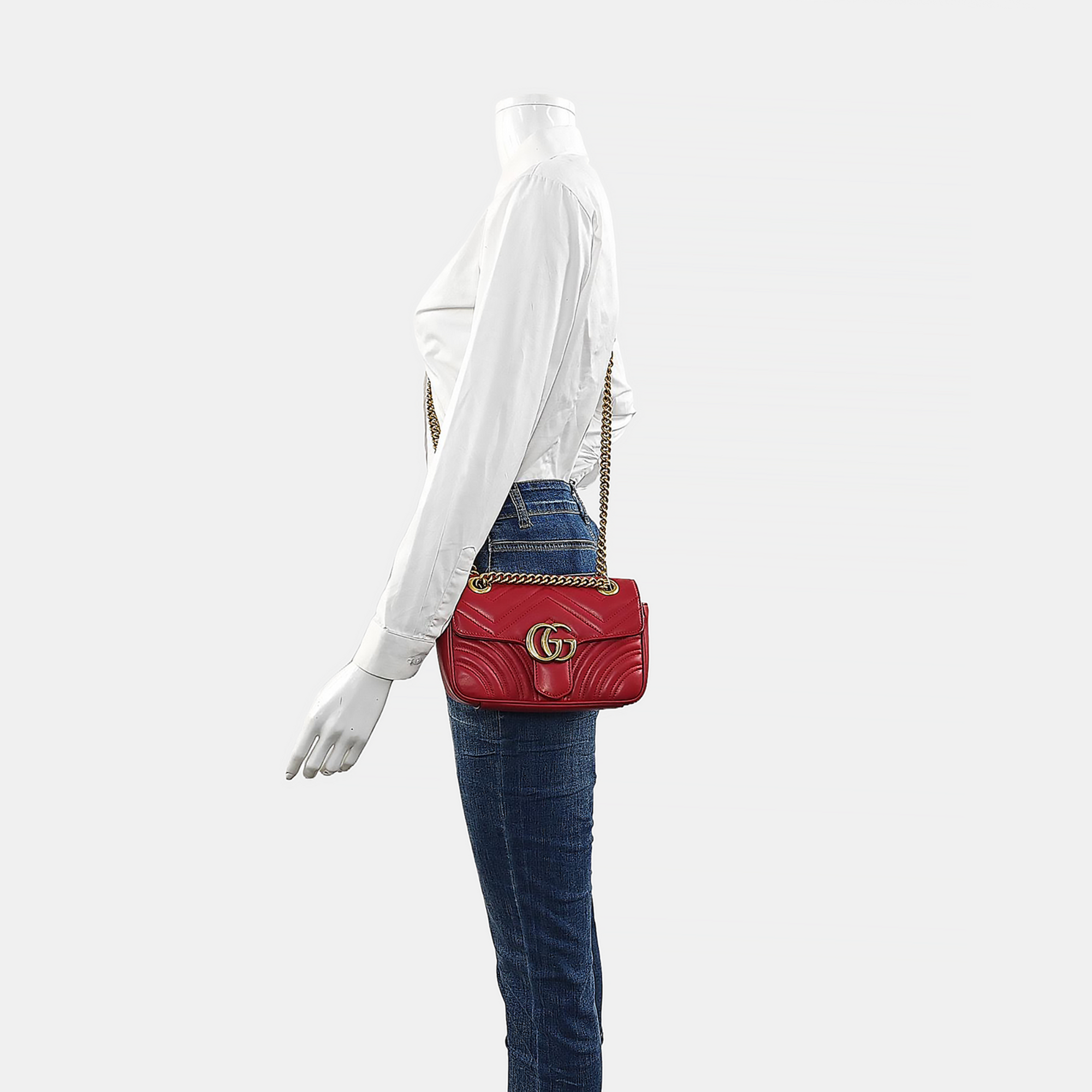Authenticated pre-owned  GG Marmont Small Quilted Calfskin Red - Shoulder Bag at Looply