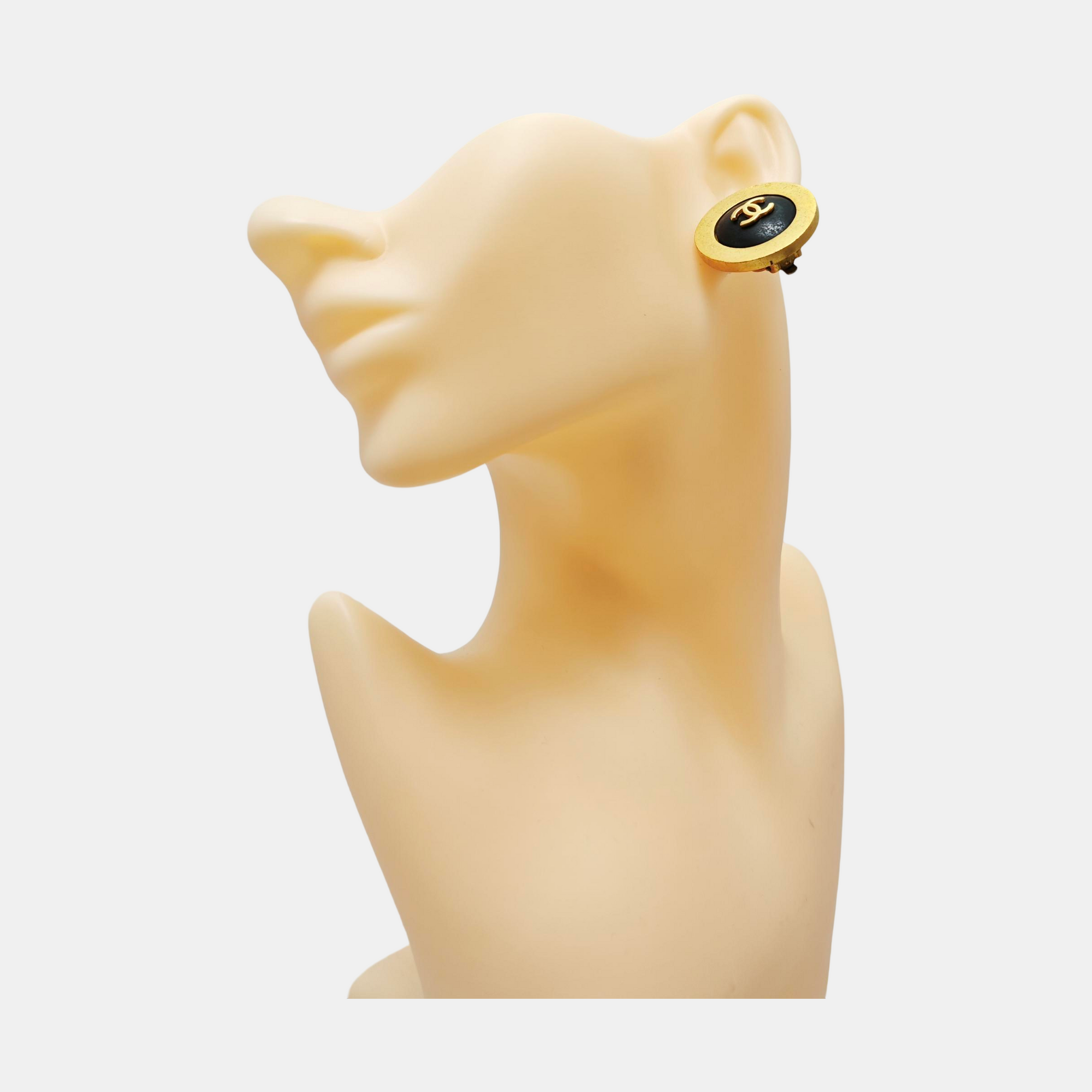 Metal Gold Clip On Earrings