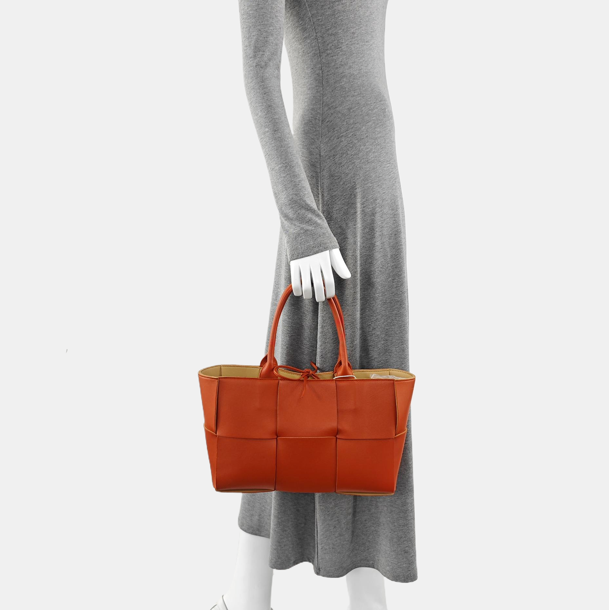 Arco Small Lambskin Red