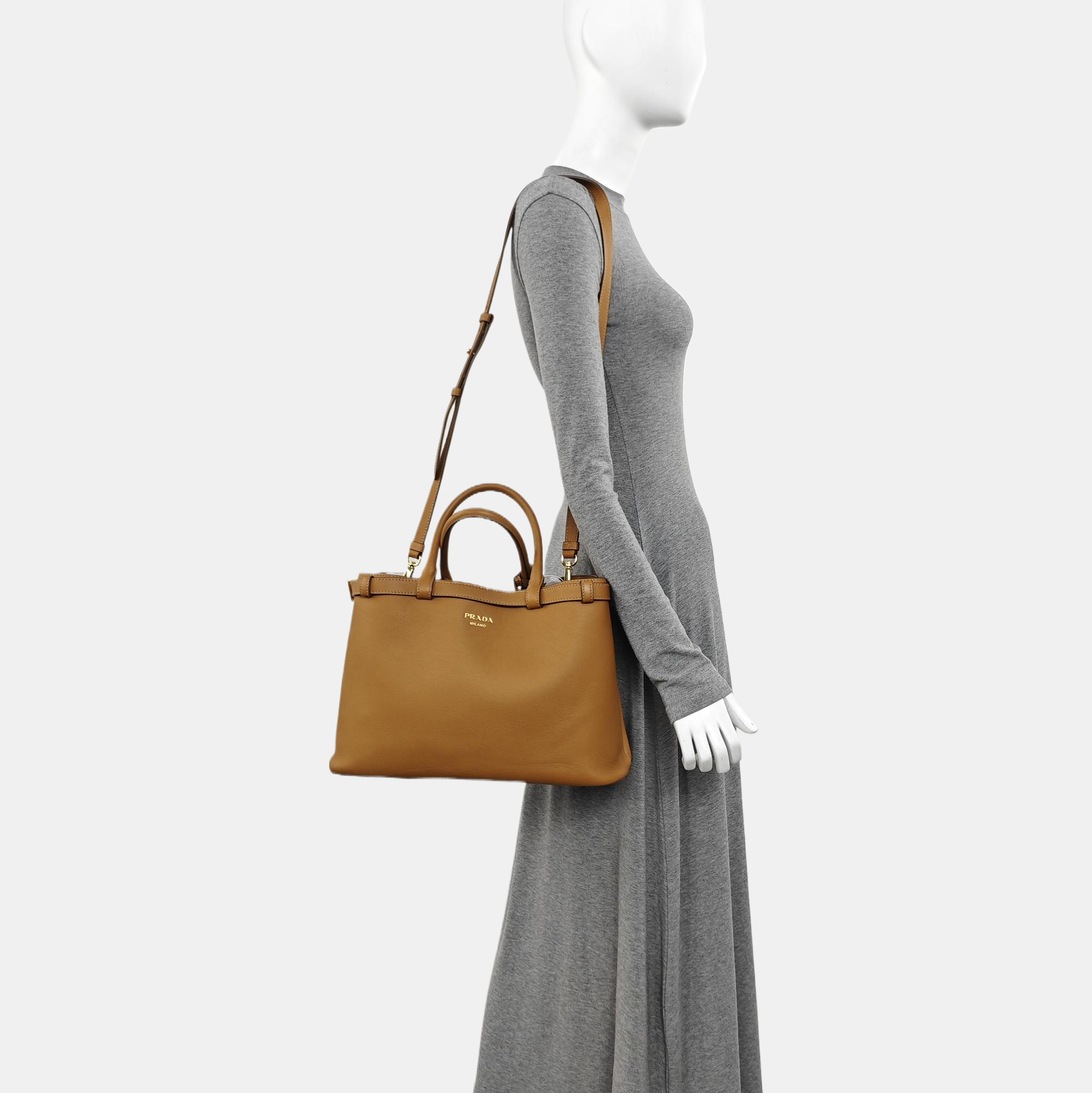 Calfskin Tote Bag Medium Brown