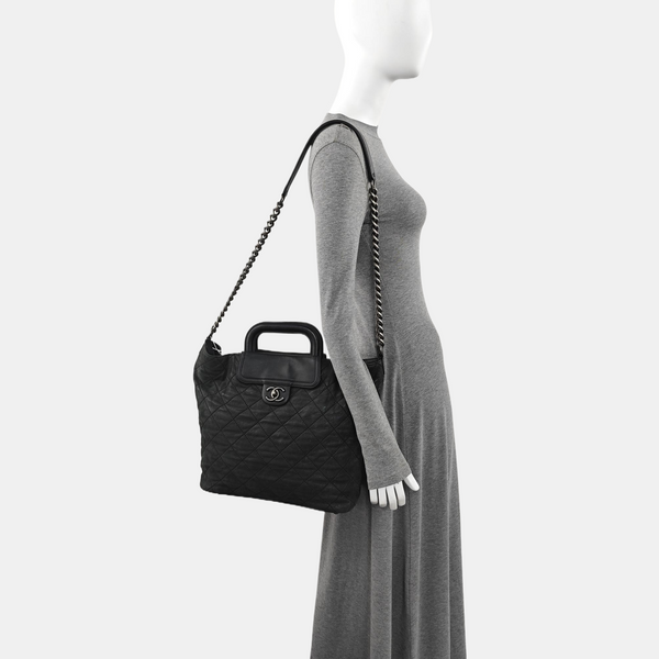 Quilted Calfskin Shoulder Bag Large Black