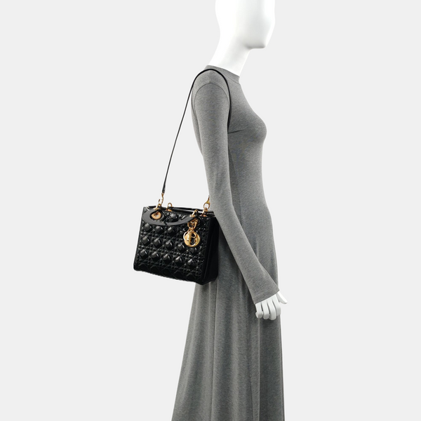 Lady Dior Medium Cannage Patent Leather Black
