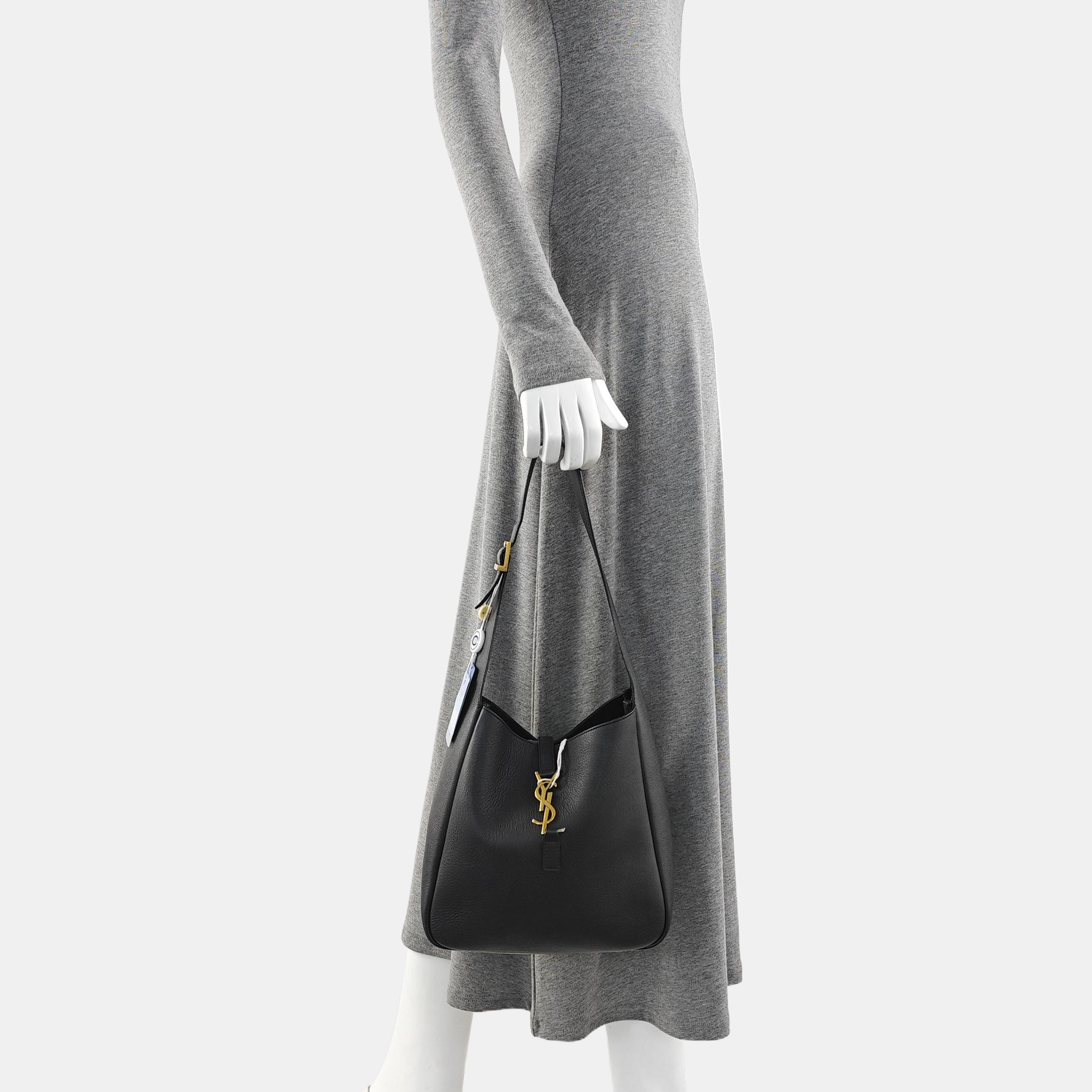 LE 5 À 7 Small Calfskin Black