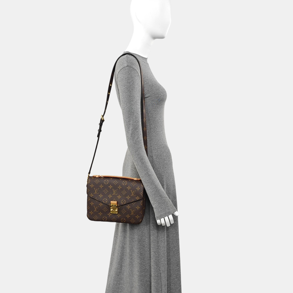 MÉTIS MM Monogram Coated Canvas Brown