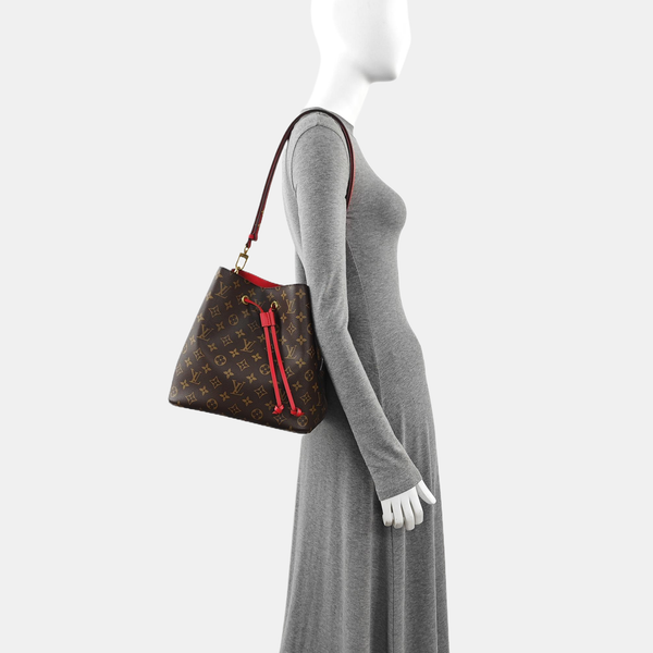 NÉONOÉ MM Monogram Coated Canvas Brown