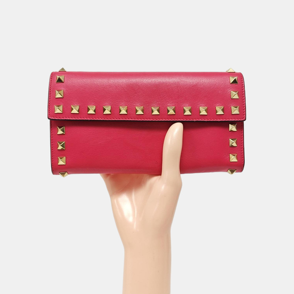 Authenticated pre-owned  Rockstud Calfskin Red Wallet - Wallet at Looply