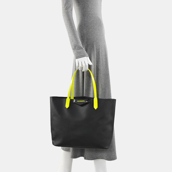 Calfskin Tote Bag Black