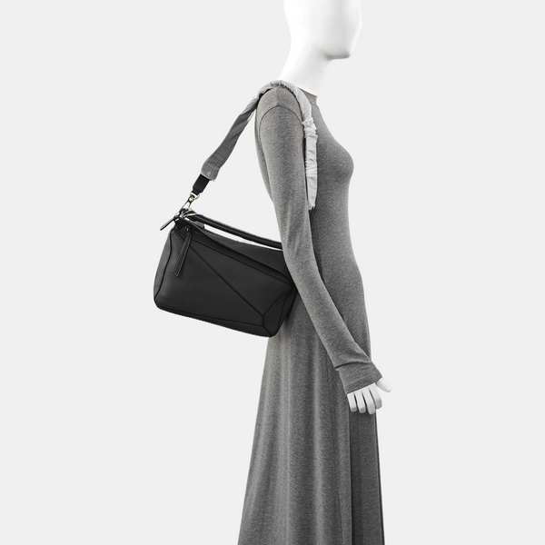 Puzzle Medium Calfskin Gray
