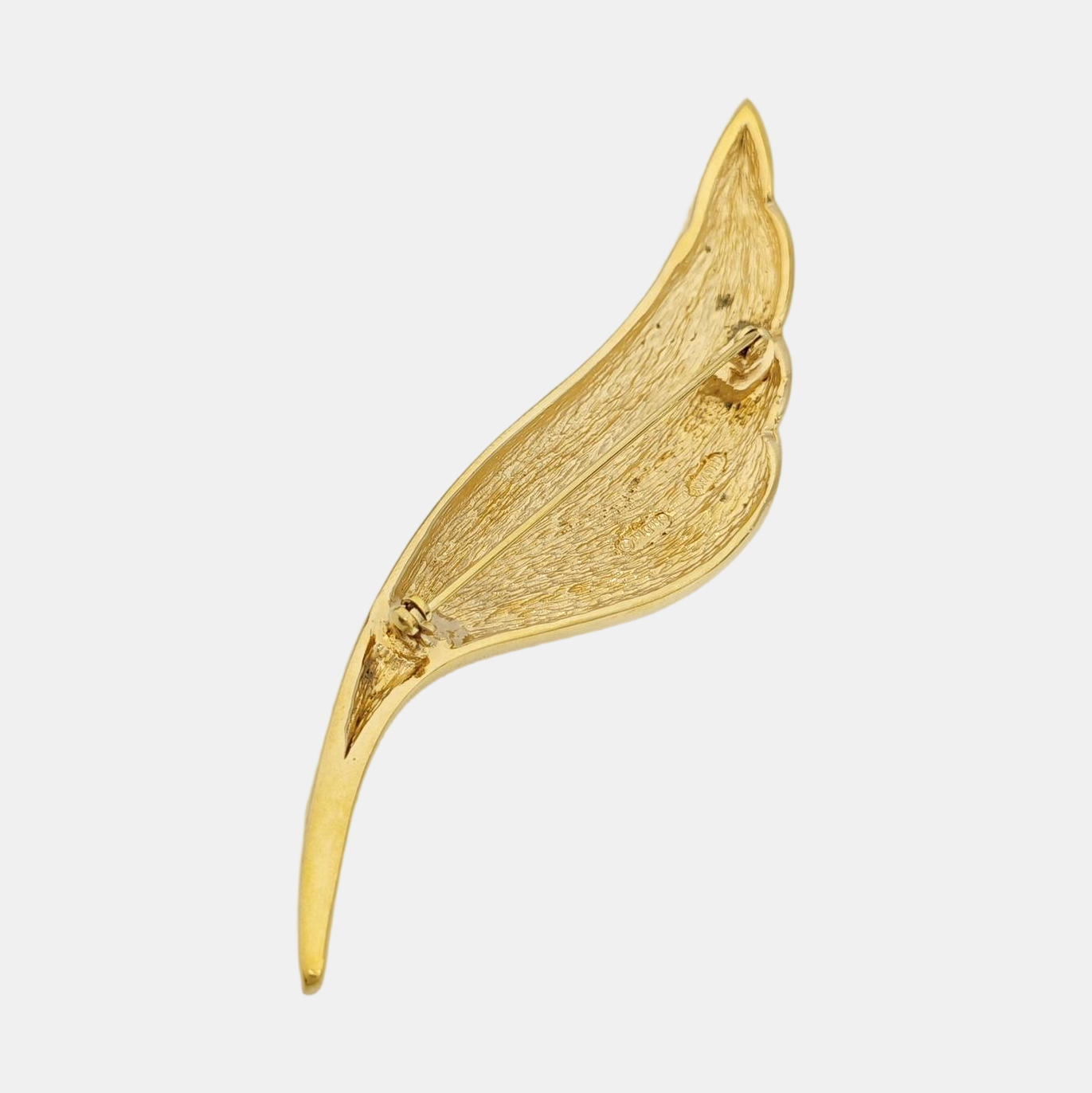 Twist Round Metal Gold Brooch