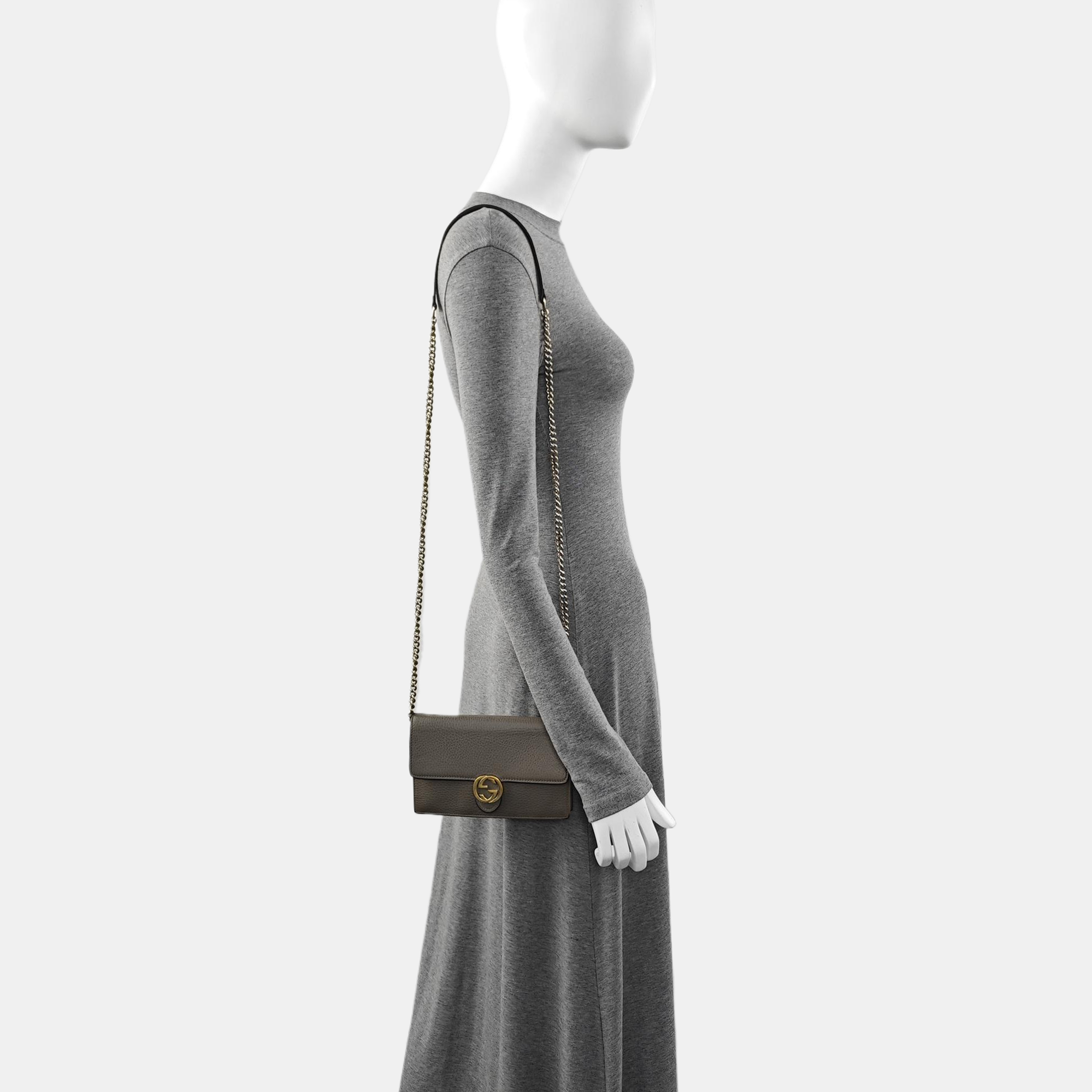 Authenticated pre-owned  Interlocking G Calfskin Grey - Shoulder Bag at Looply
