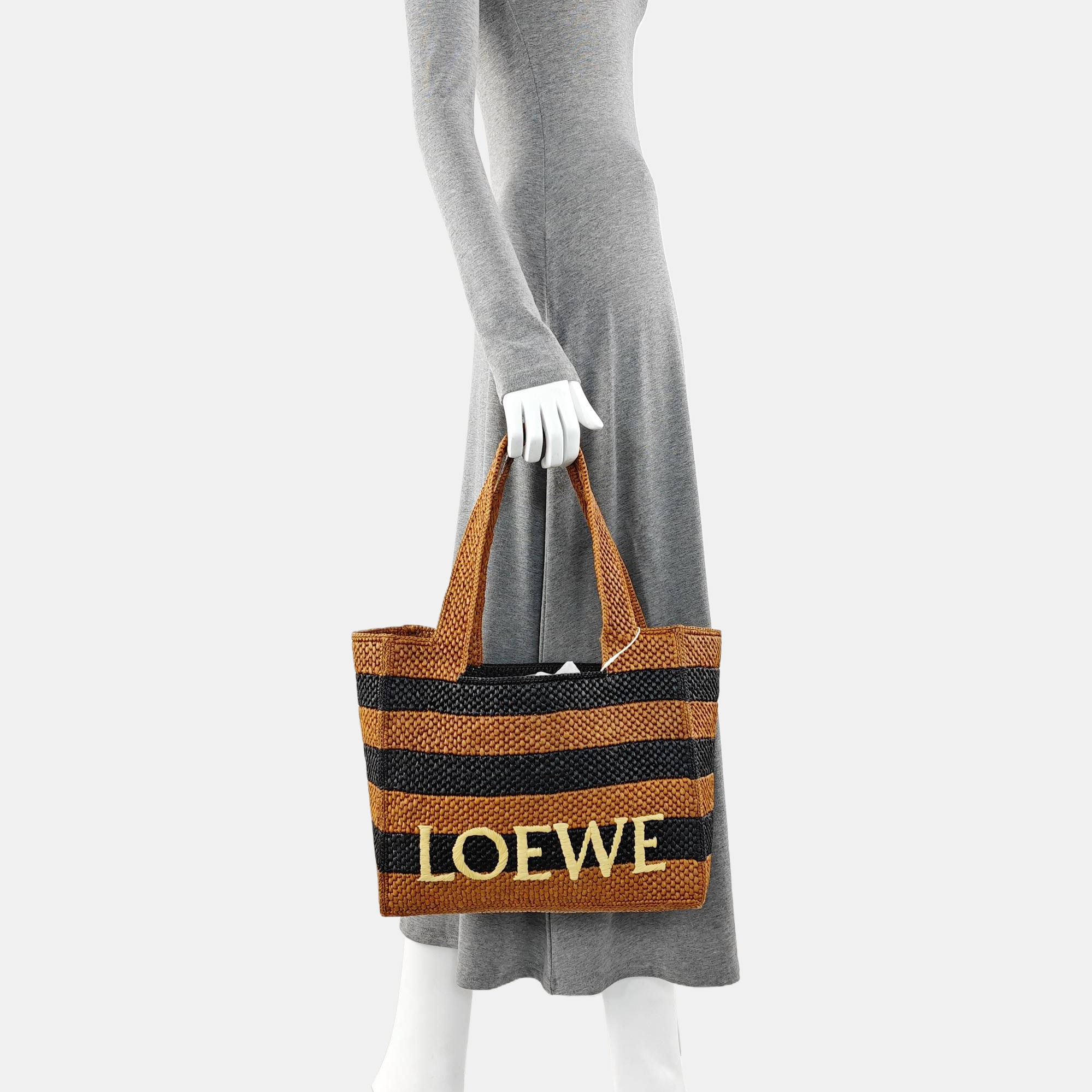 Font Tote Straw Brown
