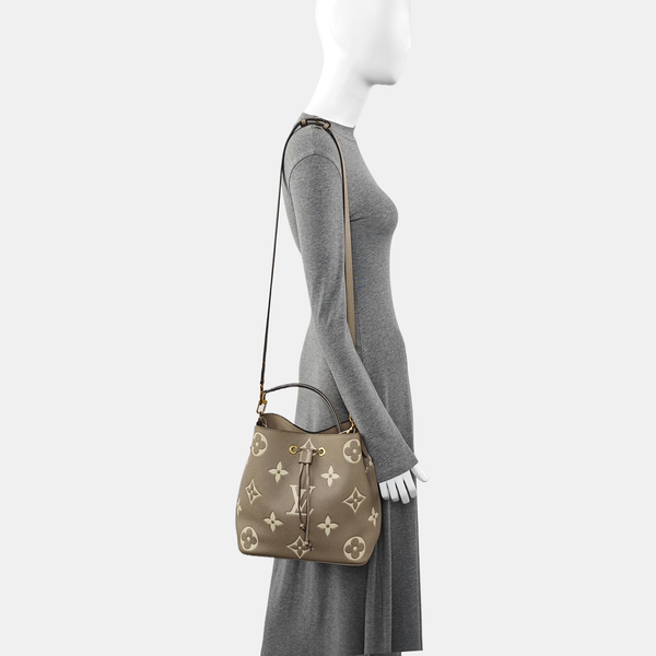 NÉONOÉ MM Calfskin Gray