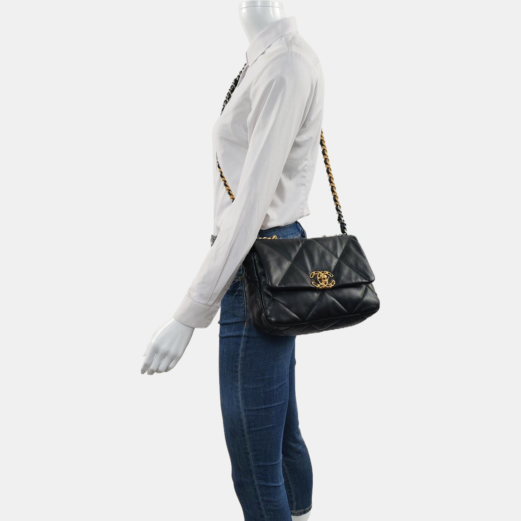 CHANEL 19 Small Quilted Lambskin Black