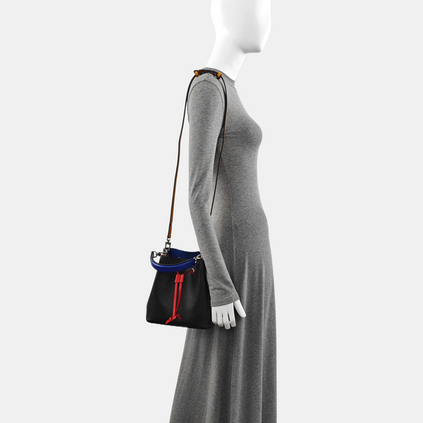 Authenticated pre-owned  NÉONOÉ BB Epi Black - Bucket Bag at Looply