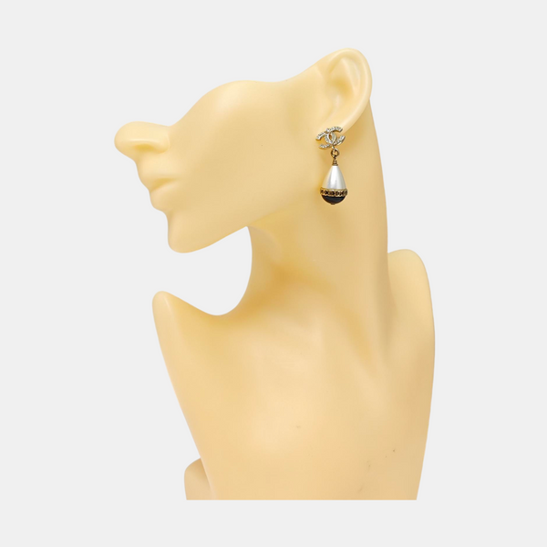 Synthetic Crystal White Stud Earrings