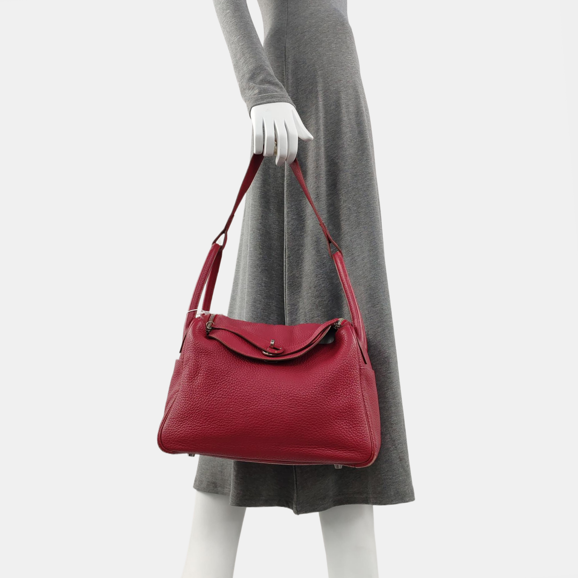 Authenticated pre-owned  Lindy 30 Clemence Red - Shoulder Bag at Looply