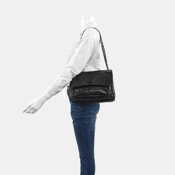 NIKI Medium Chevron Calfskin Black