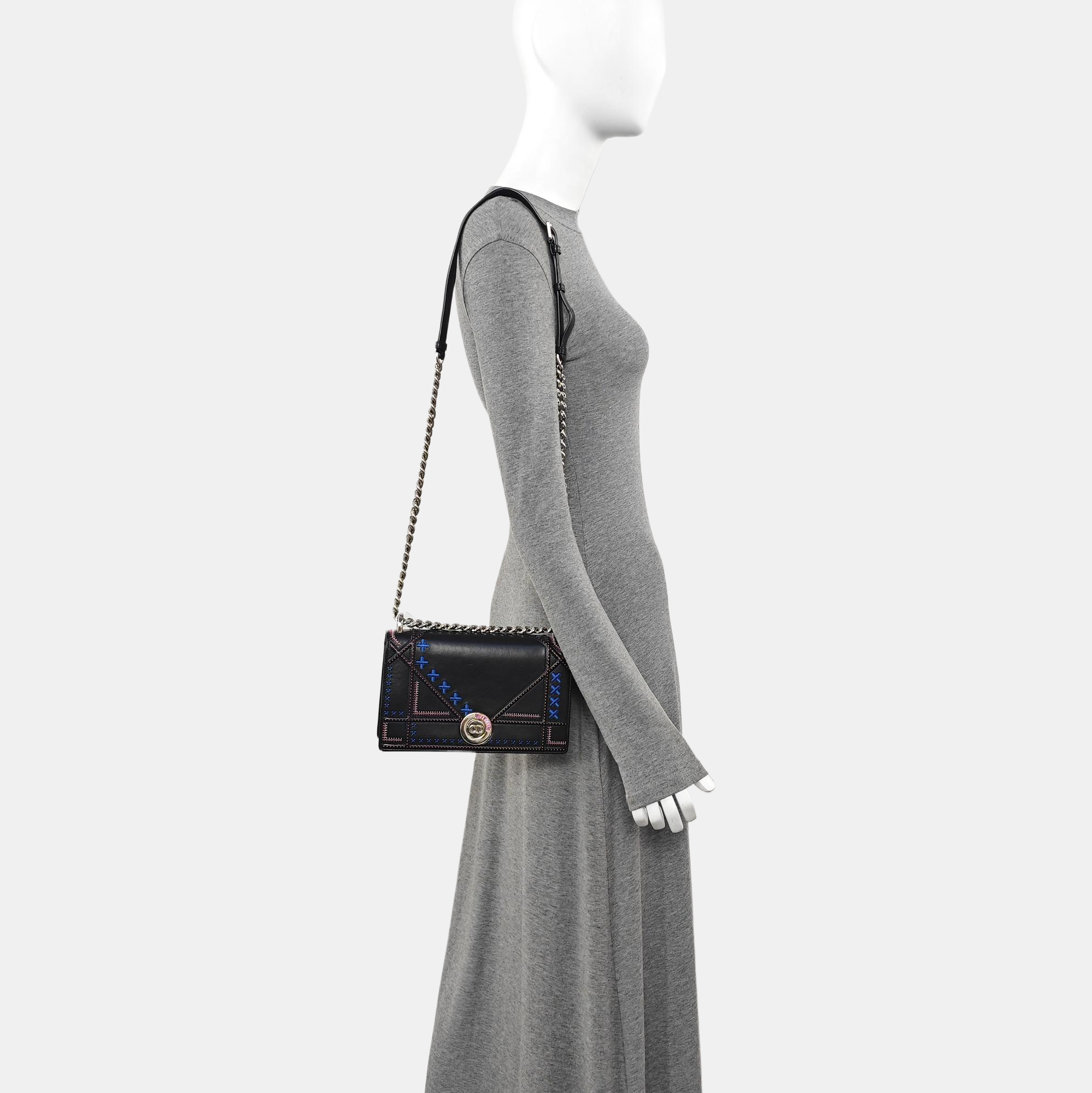 Cannage Calfskin Shoulder Bag Black
