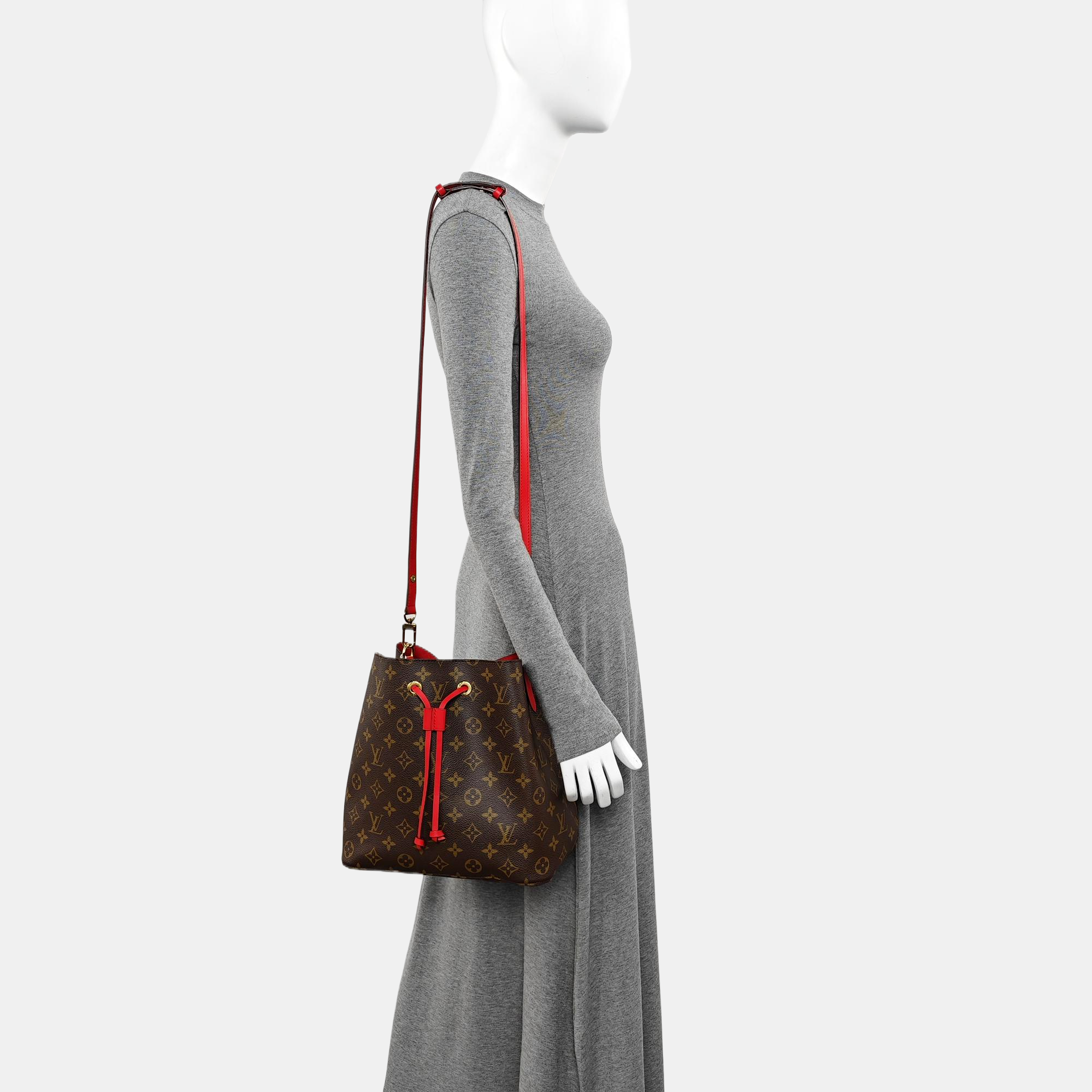 NÉONOÉ MM Monogram Coated Canvas Brown