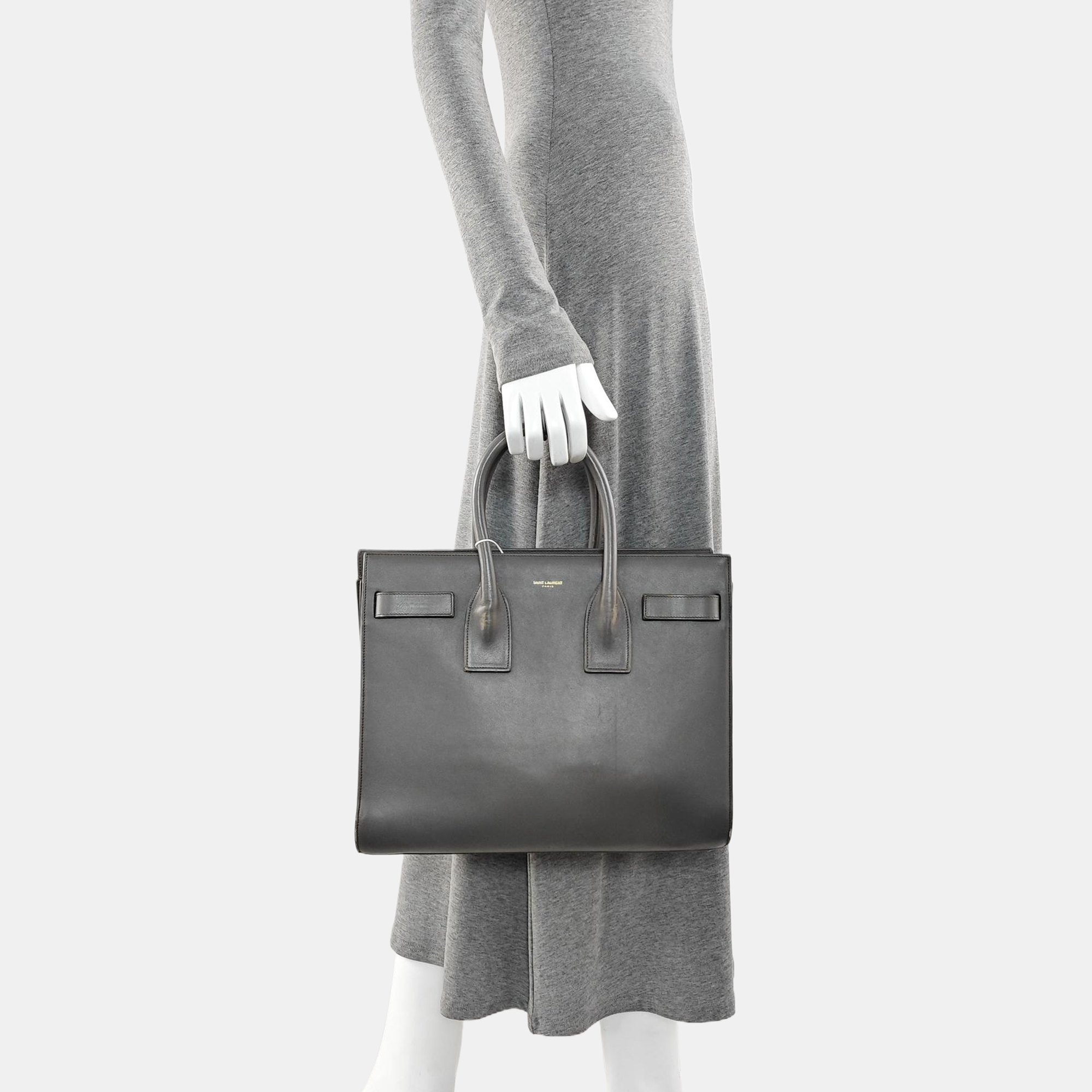SAC DE JOUR Small Calfskin Gray