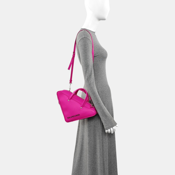 Triangle Small Calfskin Red