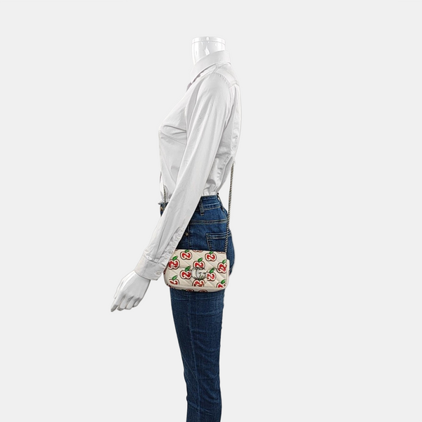 Authenticated pre-owned  GG Marmont Mini Quilted Calfskin White - Crossbody Bag at Looply